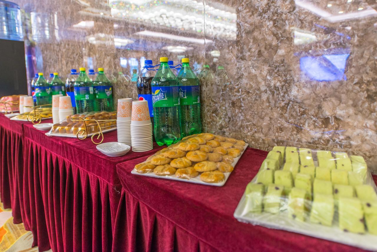 Dunhuang Isiting Hotel Exterior photo