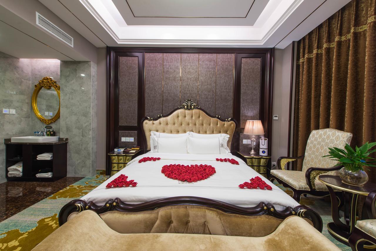 Dunhuang Isiting Hotel Exterior photo